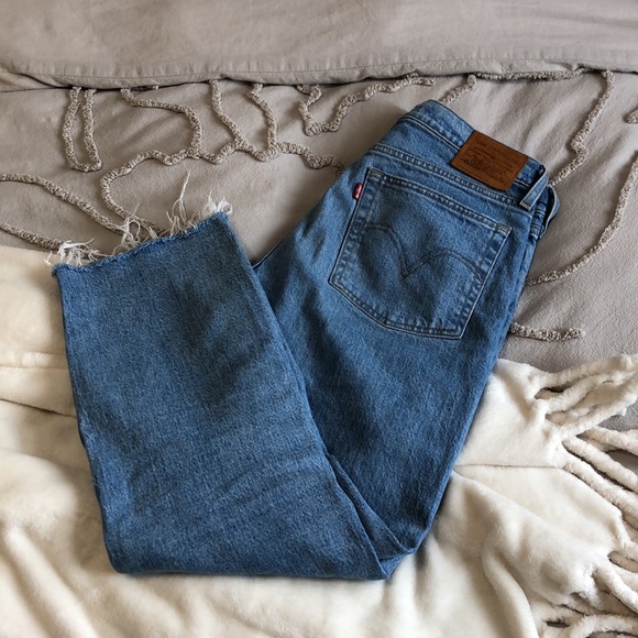 Levi’s Wedgie Straight - Picture 1 of 11